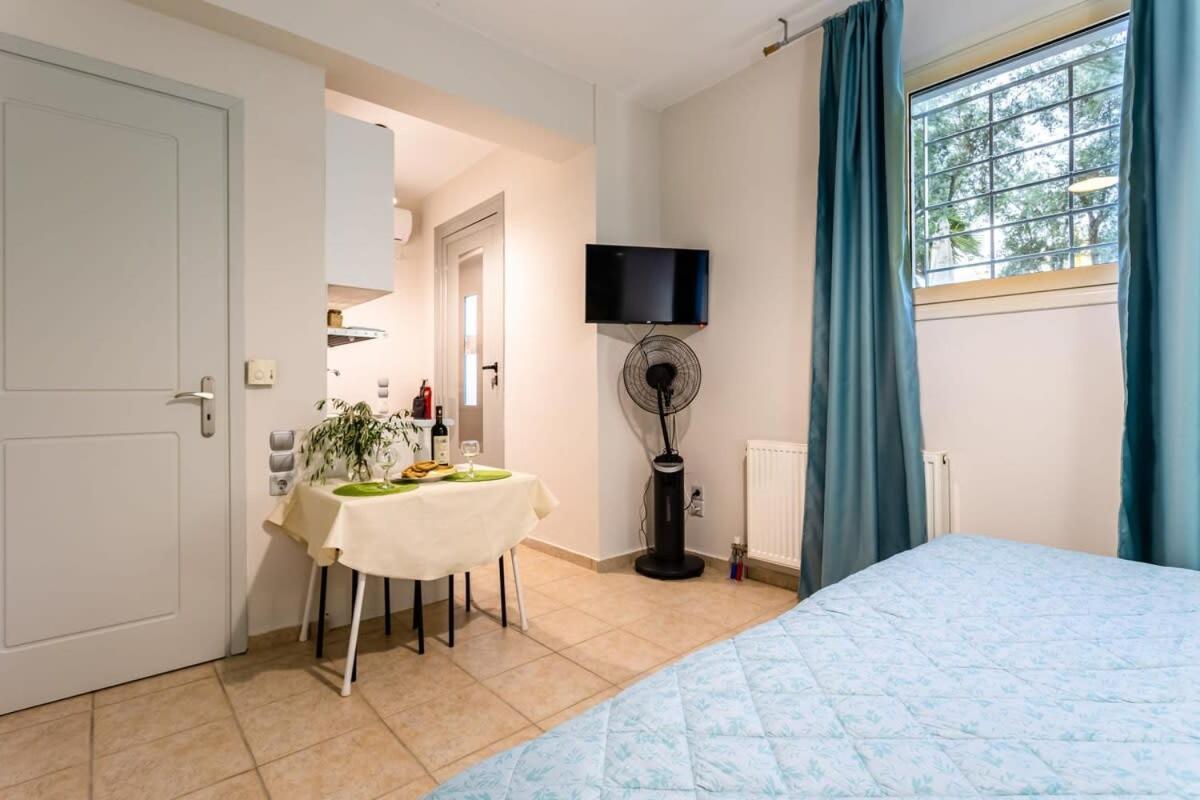 Kitries Summer Getaway - Eden Seaside Suite Kitriai Bagian luar foto