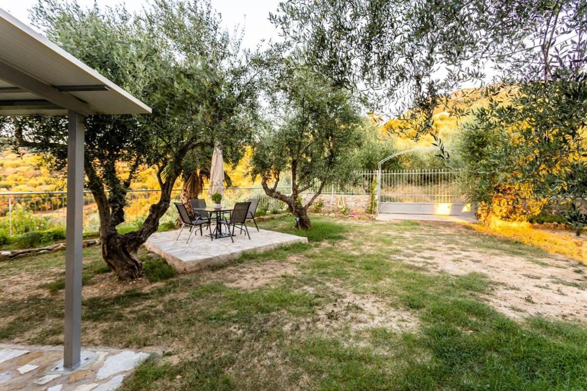 Kitries Summer Getaway - Eden Seaside Suite Kitriai Bagian luar foto