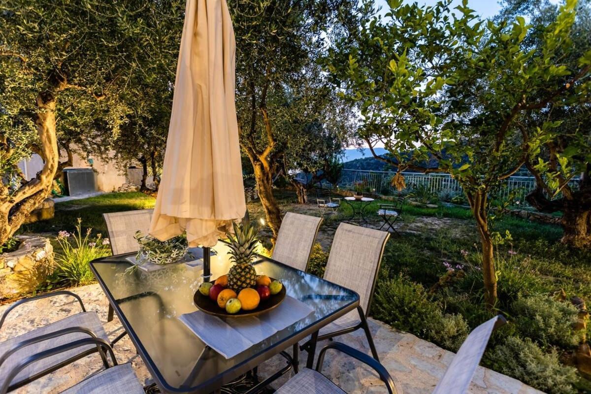 Kitries Summer Getaway - Eden Seaside Suite Kitriai Bagian luar foto