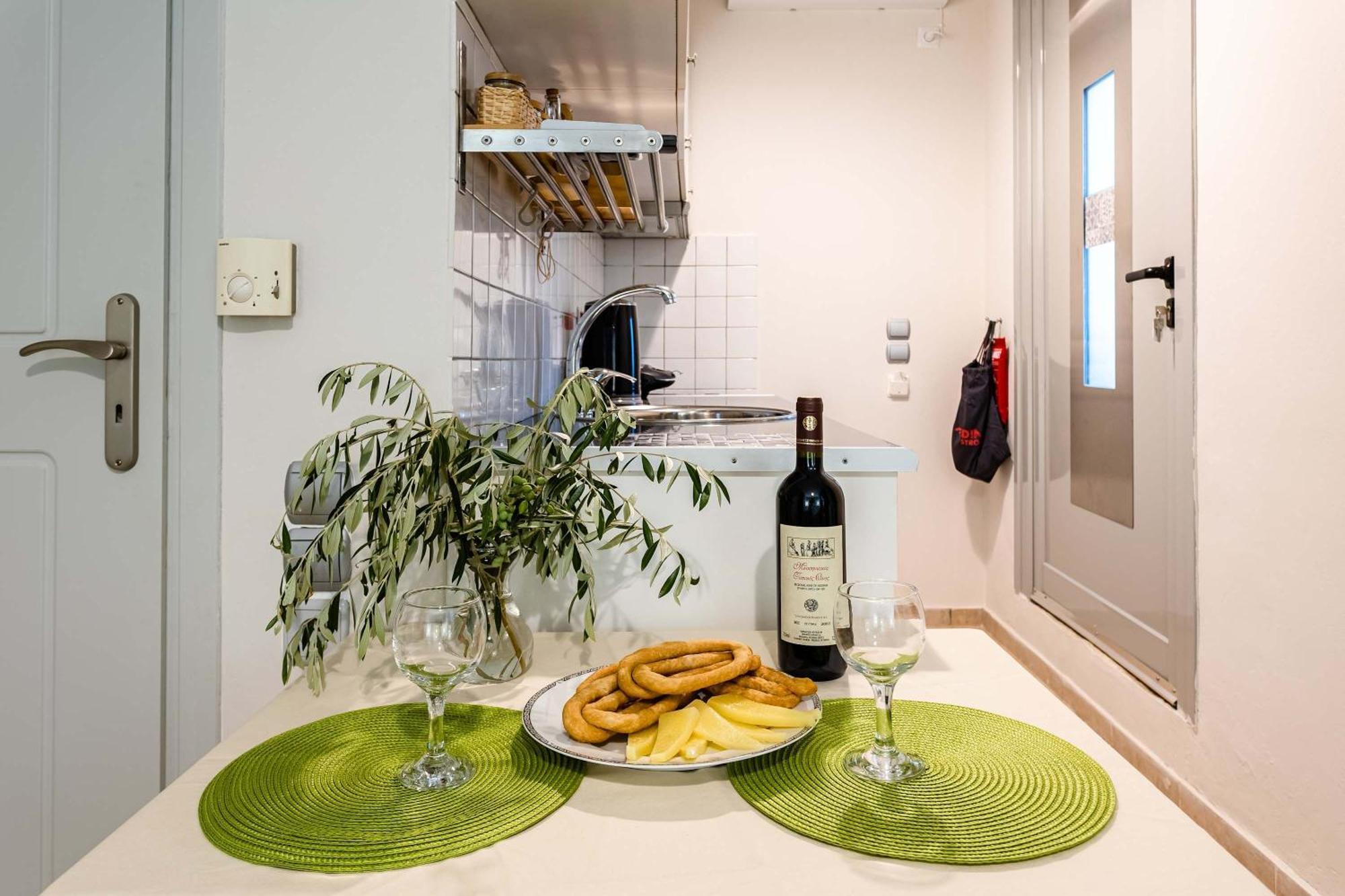 Kitries Summer Getaway - Eden Seaside Suite Kitriai Bagian luar foto